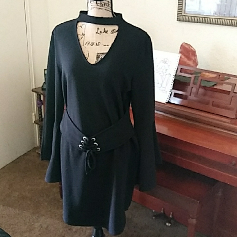 No comment plus black dress with belt embellishmen